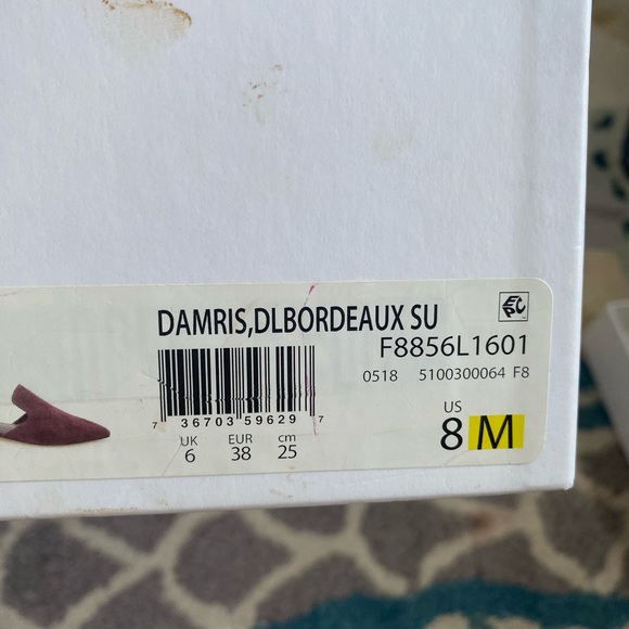 Vince Damaris Leather Flats - Picture 4 of 5